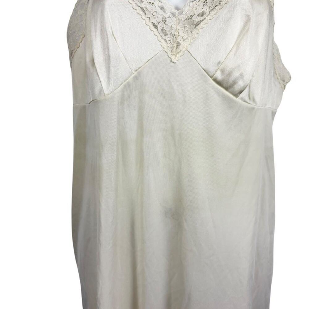 Vanity Fair Vintage Full Slip Dress Ivory Lace Trim V-Neck Babydoll USA Made S - Picture 6 of 16